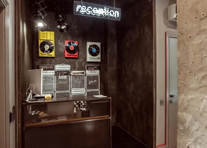 Hotel Design-hotel And Rumors 3*